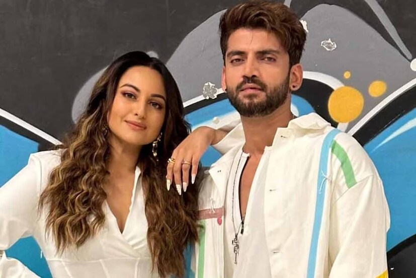ওই এপিসোডে আপাতদৃষ্টিতে তির্যক ভঙ্গিতে সোনাক্ষী আর জাহিরকে নিয়ে একপ্রকার ব্যঙ্গই করতে দেখা গেল শত্রুঘ্ন-পত্নীকে। কিন্তু কী এমন বললেন পুনম? তিনি আসলে বলেছিলেন যে, জামাই জাহিরকে বেশি ভালবাসেন তাঁর মেয়ে।