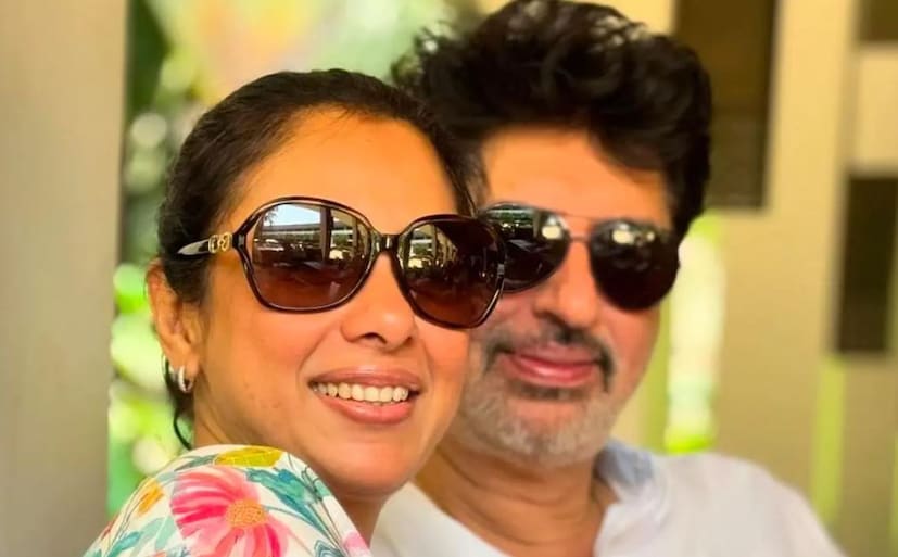বিজ্ঞপ্তিতে আরও বলা হয়েছে, “আমার ক্লায়েন্ট আপনার কাছ থেকে এমন বিদ্বেষপূর্ণ আক্রমণ আশা করেনি, কারণ তিনি আপনার এদেশে সফরের সময় সবসময় আপনার সঙ্গে ভাল ব্যবহার করেছেন। আমাদের ক্লায়েন্ট, নিজের এবং তাঁর স্বামীর সাহায্যে, আপনাকে হিন্দি ফিল্ম ইন্ডাস্ট্রিতে কাজের সুযোগ পেতে সাহায্য করেছে। আপনাকে অনেক ফটোশুট এবং অডিশনের সুযোগও তৈরি করা হয়েছিল...&quot;