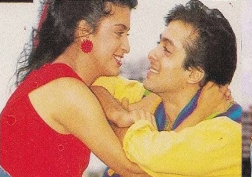 তার পর সেই জল্পনায় জলও পড়ে। কিন্তু আপনি কি জানেন কে সেই নায়িকা যাঁর বাবা নাকোচ করেছিলেন সলমানকে? তিনি, জুহি চাওলা। 