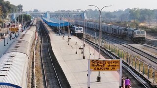 দীপাবলি, ভাইফোঁটার লম্বা ছুটি! ভীড় সামলাতে আরও স্পেশাল ট্রেন উত্তর পূর্ব সীমান্ত রেলের দীপাবলি, ভাইফোঁটার লম্বা ছুটি! ভীড় সামলাতে আরও স্পেশাল ট্রেন উত্তর পূর্ব সীমান্ত রেলের