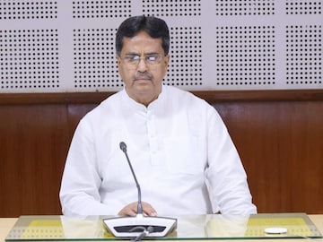 লক্ষ্য কর্মসংস্থান! ১৯টি আইটিআই আধুনিকীকরণে ত্রিপুরা সরকার ও টাটা টেকনোলজির মধ্যে চুক্তি স্বাক্ষর
