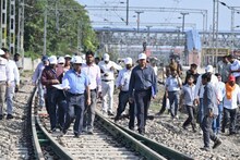 দুর্ঘটনা ঠেকাতে রেলের বড় উদ‍্যোগ! প্রধান রুটগুলিতে স্থাপন করা হবে কবচ ৪.০