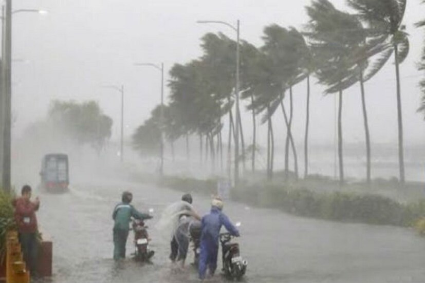 ১৭ নভেম্বর বিহারে সকালে ঘন কুয়াশায়  ঢাকা থাকবে ৷ আগামী ১৭ নভেম্বর থেকে সকাল সন্ধে পশ্চিমবঙ্গ ও সিকিমে ঘন কুয়াশা দেখা দিতে পারে ৷ প্রতীকী ছবি ৷