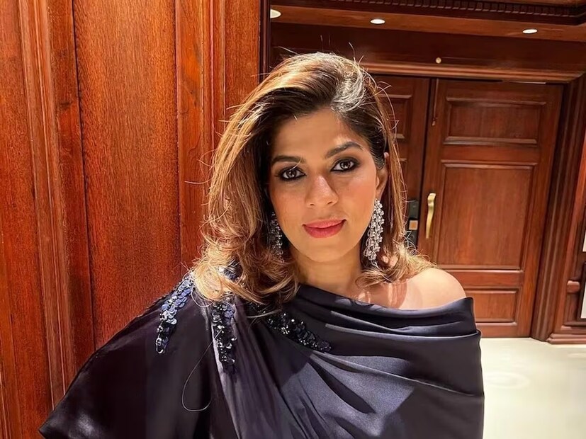 তবে ম্যানেজার নন, পূজা দাদলানিকে খান পরিবারের সদস্যই মনে করেন বলিউডের বাদশা, কিং, শাহরুখ খান।