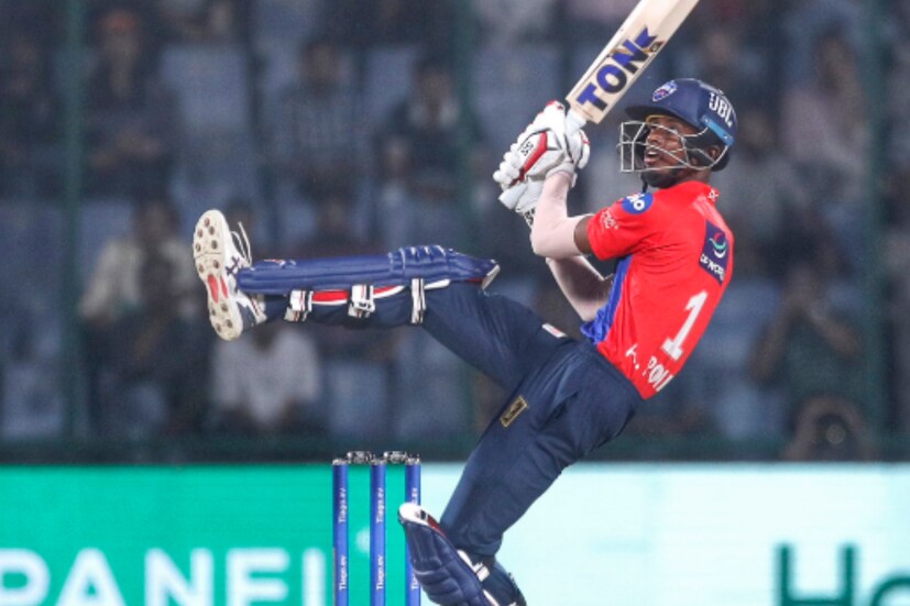 দিল্লি অভিষেক পোড়েলকে রিটেন করার পর বাংলার ক্রিকেটারদের নিয়ে আশা বেড়ে গিয়েছিল। অবশেষে নিলামের মঞ্চেও ঘটল তেমনটাই। দুই বঙ্গ ক্রিকেটারের জন্য উঠল টাকার ঝড়।