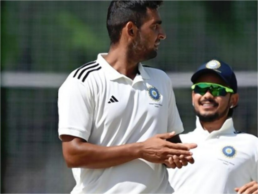 রনজি ট্রফির ইতিহাসে তৃতীয় বোলার হিসেবে এক ইনিংসে ১০ উইকেট দখল করেন কাম্বোজ। তাঁর আগে এই কৃতিত্ব অর্জন করেছেন প্রেমাংশু চট্টোপাধ্যায় ও প্রদীপ সুন্দরম।