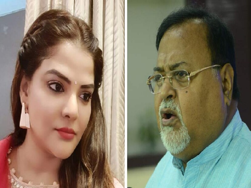 সাক্ষ্যগ্রহণের জন্য বৃহস্পতিবার আদালতে নিয়ে আসা হয় পার্থ চট্টোপাধ্যায়কে। তখন আদালতে উপস্থিত ছিলেন অর্পিতাও। এদিন দুজনের সামনাসামনি দেখা হতেই কথাও হল পার্থ-অর্পিতার। আদালত  কক্ষ থেকে বেরিয়ে পাশাপাশি পার্থ অর্পিতা দাঁড়ান দু’জন।