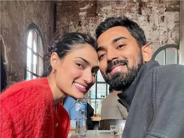 KL Rahul: মেয়ের ছবি শেয়ার করলেন কেএল রাহুল, জানালেন শিশু কন্যার নাম