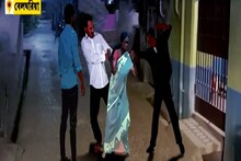 ভরা রাস্তায় স্ত্রীর গায়ে কেরোসিন ঢেলে পুড়িয়ে মারার চেষ্টা স্বামী-বন্ধুদের!দেখুন