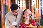 ভাইয়ের মঙ্গলে কেউ প্রতিপদে ফোঁটা দেন, কেউ দ্বিতীয়ায়! কেন দু-দিন ধরে ভাইফোঁটা হয় জানেন?