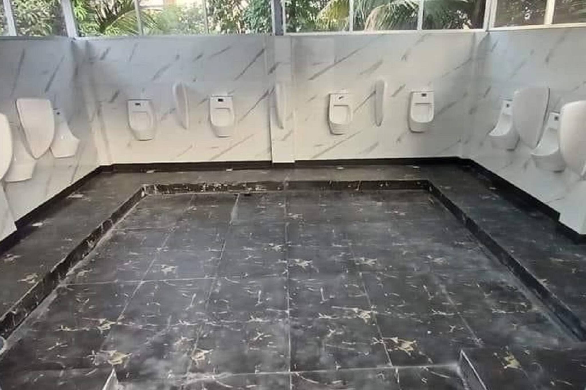 যাত্রীদের জন্য সুখবর, নয়া শৌচালয় নির্মাণ হল বিধাননগর স্টেশনে