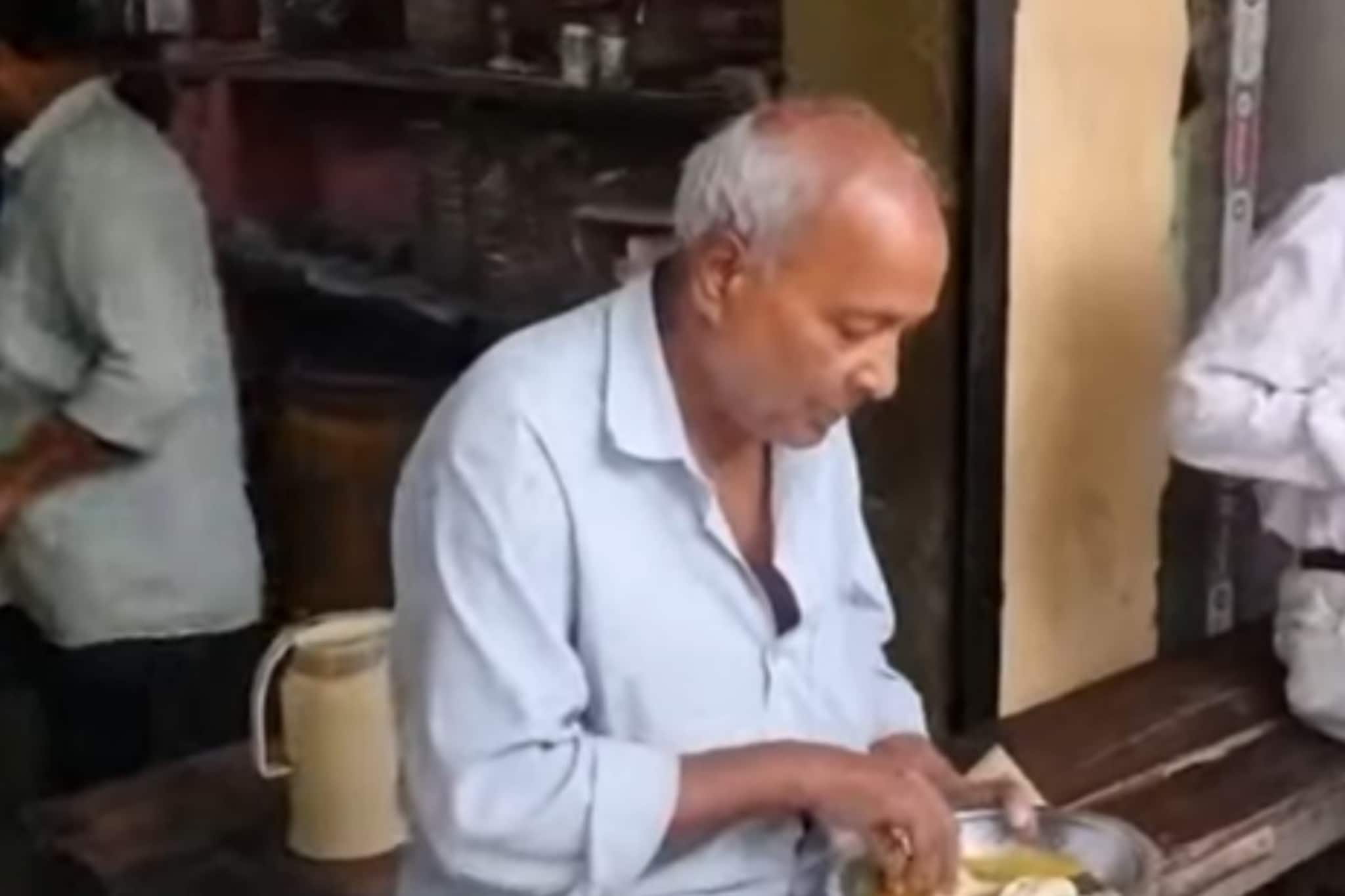 মাত্র ১ টাকায় পেট পুরে ব্রেকফাস্ট! কোথায় পাবেন? দেখুন ভিডিও