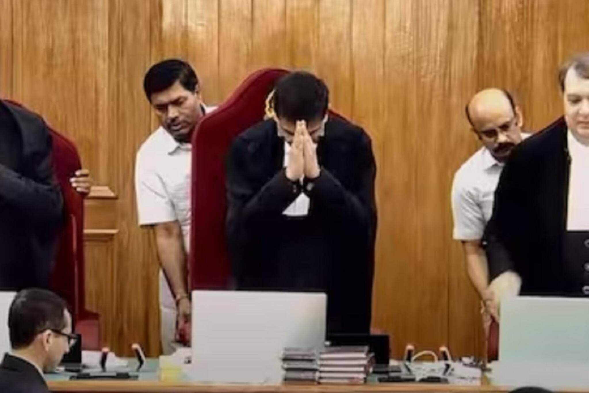 ‘আঘাত দিয়ে থাকলে ক্ষমা করবেন’, বিদায়ী ভাষণে সবাইকে ধন্যবাদ CJI Chandrachud-এর