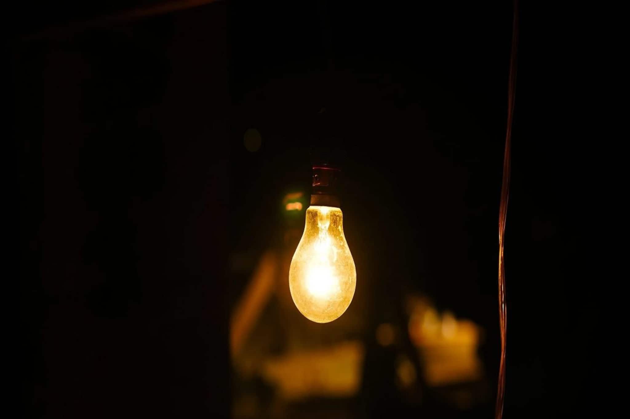 লক্ষ-লক্ষ টাকা বাঁচবে, ইলেকট্রিসিটি বিল থেকে এক ধাক্কায় এতগুলো টাকা বাঁচানো!