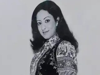 মৃত্যুর কোলে ঢলে পড়লেন জনপ্রিয় অভিনেত্রী
 মৃত্যুর কোলে ঢলে পড়লেন জনপ্রিয় অভিনেত্রী
