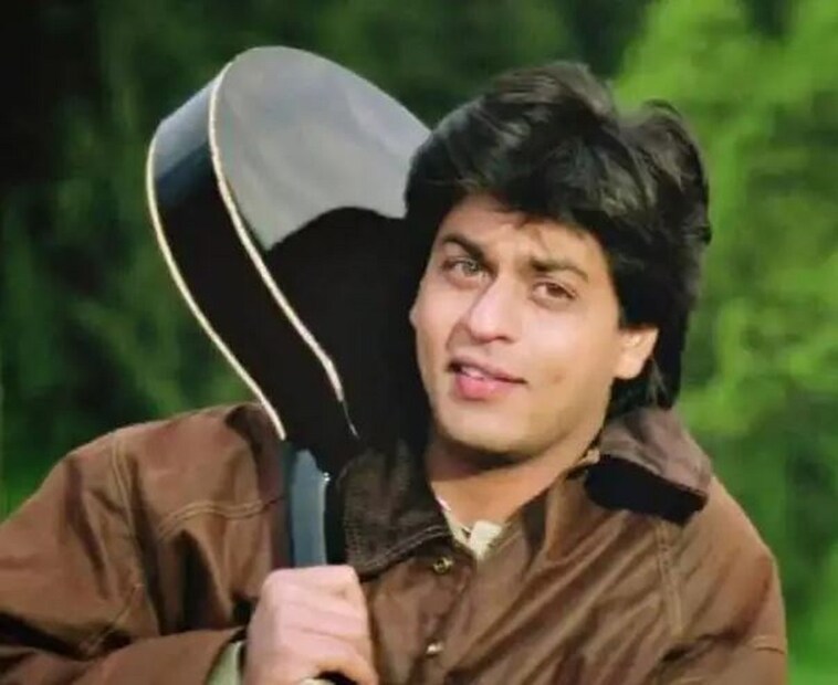 আর আজ ৫৯ বছর বয়সে এসেও তিনিই বলিউডের বাদশা, তিনিই জওয়ান, তিনিই পাঠান! এখনও তাঁর মতো প্রেমিক নায়ক আর একজনও নেই! photo Source collected