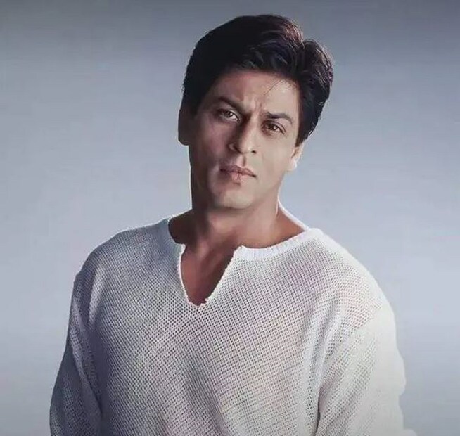 তবে শাহরুখ যতটা ভাল নায়ক ঠিক ততটাই ভাল খলনায়ক! তার প্রমাণ আমরা পাই 'বাজিগর', 'ডর', 'অঞ্জাম'-এর মতো ছবিতে! photo Source collected