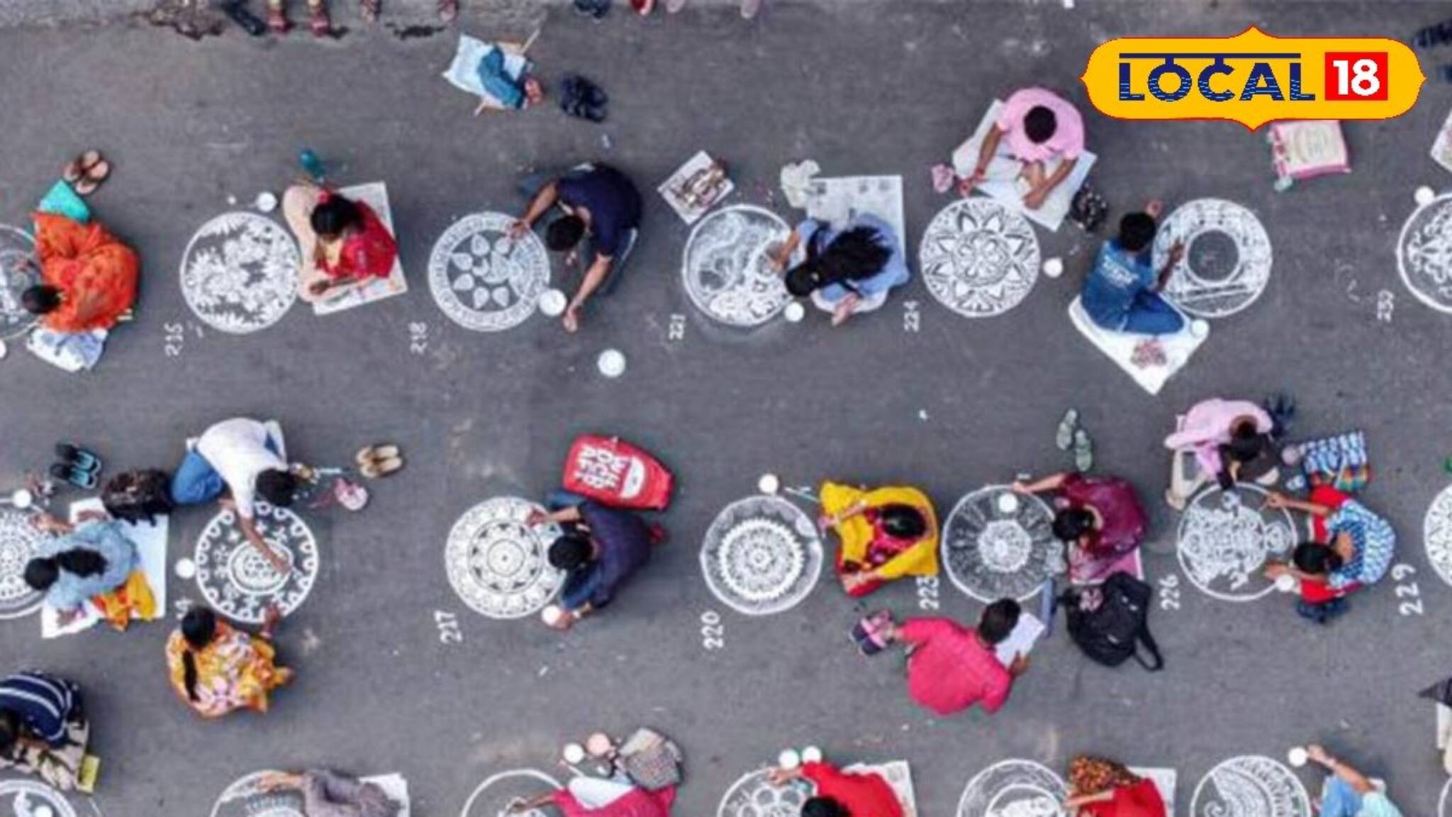 জগদ্ধাত্রী পুজোর আগে বাগবাজারের রাজপথ সেজে উঠছে হাতে আঁকা আলপনায় 