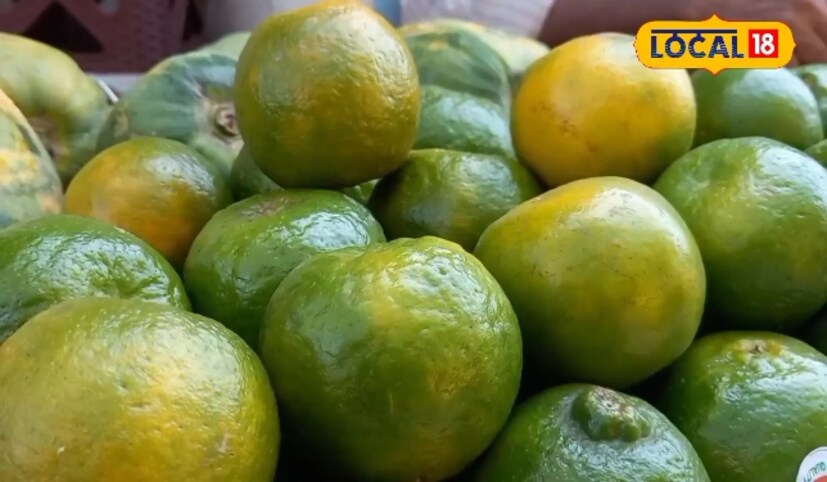 ছোট কমলালেবুগুলি প্রায়শই টক হয়। বড় কমলালেবু সাধারণত রসালো এবং মিষ্টি। 