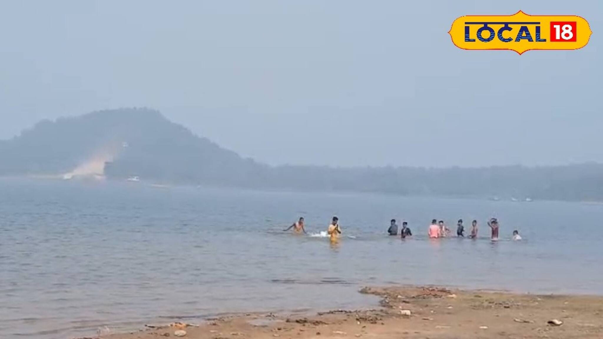 মাইথনে আচমকা হলটা কী? ছুটে আসছেন দূর-দূরান্তের মানুষ, শীতের আগেই তুলকালাম কাণ্ড!