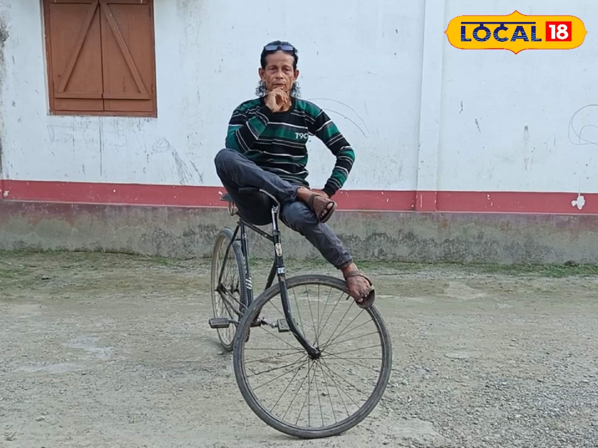 ৫৭ বছর বয়সী এই মানুষটার সাইকেলের ব্যালান্স লাজবাব! খেলা দেখান বিদেশেও