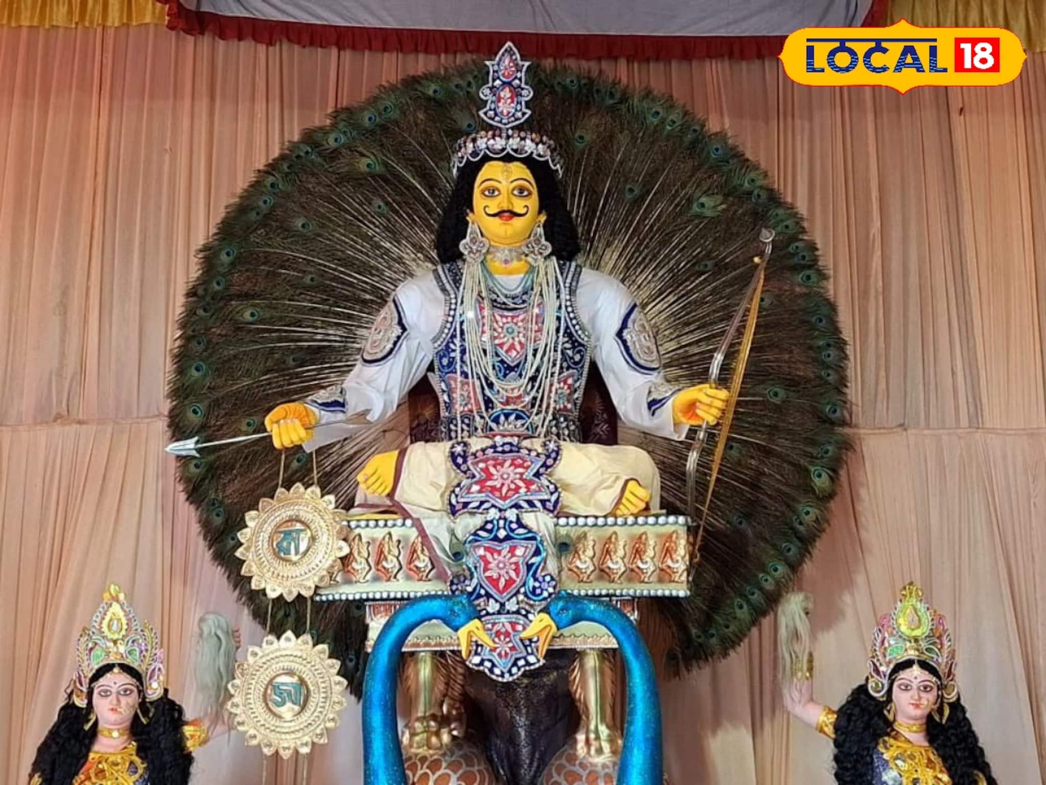 রাস আর কার্তিক পুজো মিলেমিশে একাকার বাঁশবেড়িয়া ! পর্তুগিজদের সময় থেকেএই উৎসব আজও জমজমাট