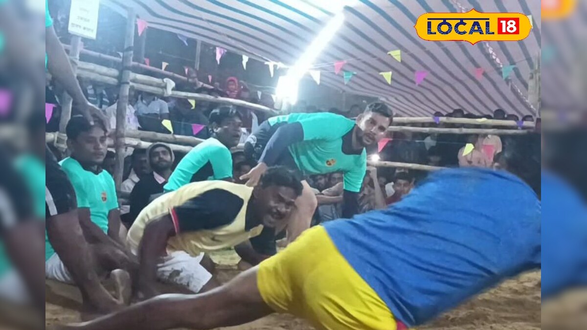 Bankura News: কাদায় একের পর এক ছুঁড়ে দিচ্ছে শরীর! এ কেমন খেলায় মেতে উঠলেন পুরুষরা