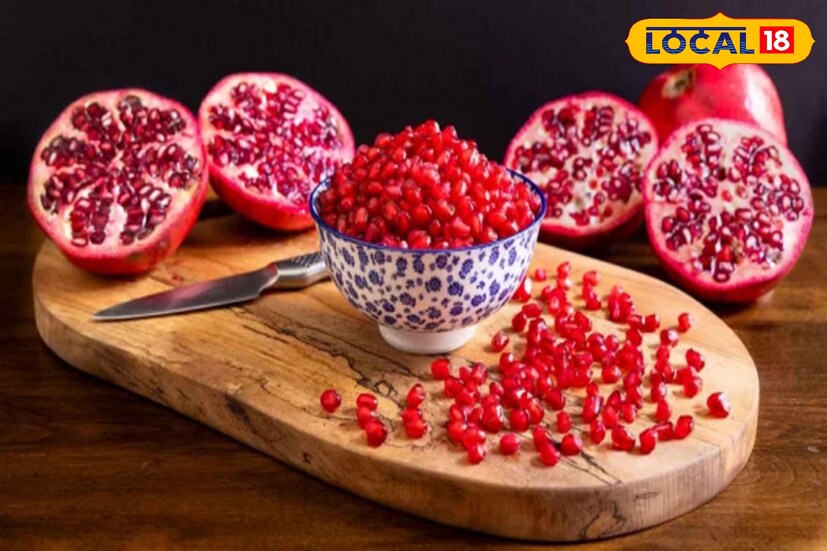 বেদানা দেহের কোলস্টেরলের ঝুঁকি কমায়। এতে রক্তচলাচল বৃদ্ধি পায় এবং হৃদরোগের ঝুঁকি কমে।