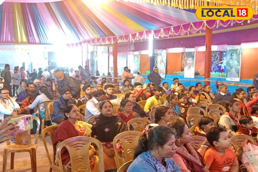 এই মেলার অপেক্ষায় থাকেন বহু মানুষ। হাজার হাজার দোকানের পসরা বসে মেলায়। জেলার বৃহৎ মেলার মধ্যে একটি উলুবেড়িয়া রাসমেলা। বহু অমিল জিনিস মেলে এই মেলায়। 