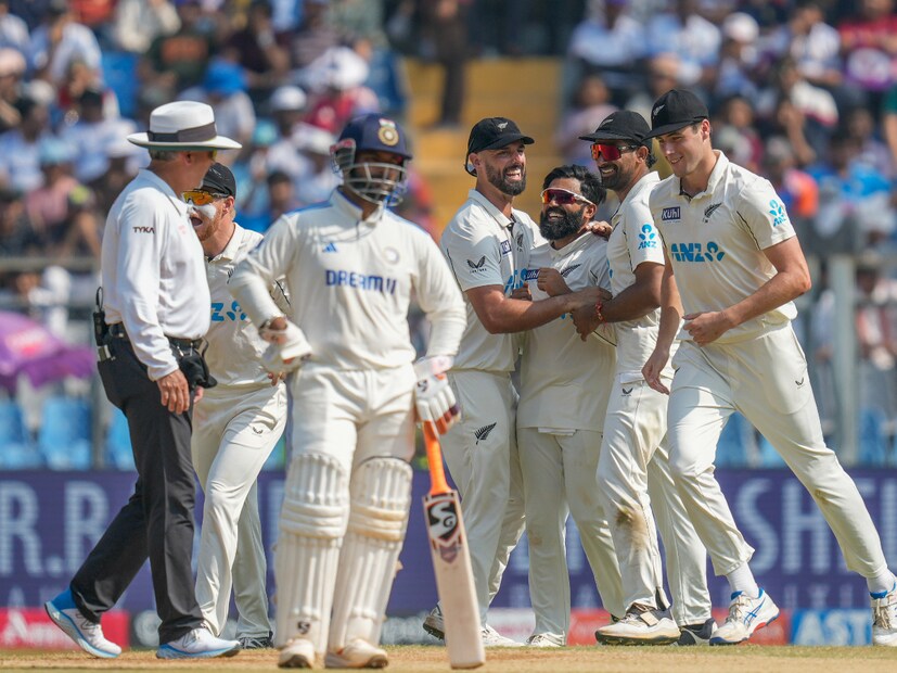 ২. ঘরের মাঠে কিউইদের কাছে কখনও টেস্ট সিরিজ হারেনি ভারত। সেই ধারার অবসান ঘটে যখন তারা পুনেতে দ্বিতীয় টেস্টে ১১৩ রানে জয়লাভ করে এবং এক ম্যাচ বাকি থাকতে ২-০ ব্যবধানে জিতে নেয় নিউজিল্যান্ড।