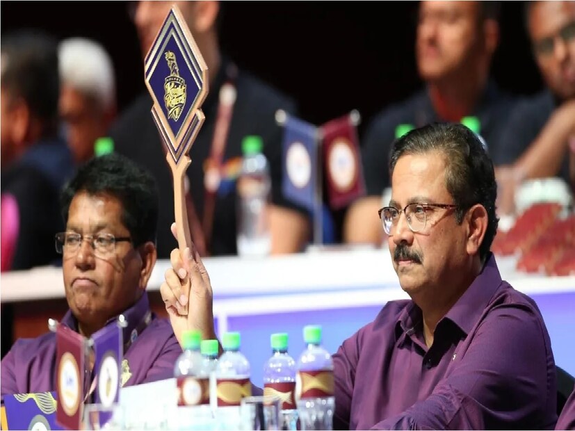 নিলাম থেরে আগামী মরশুমের জন্য দল গড়ে নিয়েছে ডিফেন্ডিং চ্যাম্পিয়ন কলকাতা নাইট রাইডার্স। তবে শ্রেয়স আইয়ারের ছেড়ে যাওয়া ফাঁকা অধিনায়কের আসনে কে বসবে তা নিয়ে রয়েছে জল্পনা।