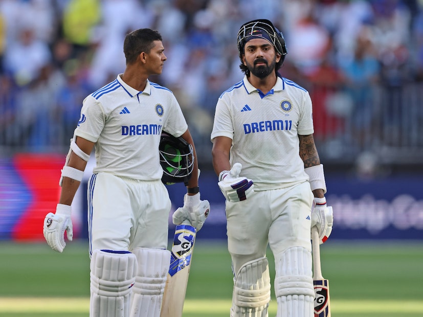 পারথে সফল হয়েছিল ভারতের নতুন ওপোনিং জুটি যশস্বী জয়সওয়াল ও কেএল রাহুল। প্রথম ইনিংসে রাহুল ২৬ ও  দ্বিতীয় ইনিংসে ৭১ রানেপ ঝকঝকে ইনিংস খেলেন। যশস্বী প্রথম ইনিংসে খাতা না খুলতে পারলেও দ্বিতীয় ইনিংসে ১৬১ রানের অনবদ্য ইনিংস খেলেন। এছাড়া দ্বিতীয় ইনিংসে ২০১ রানের রেকর্ড পার্টনারশিপ করেন তারা।