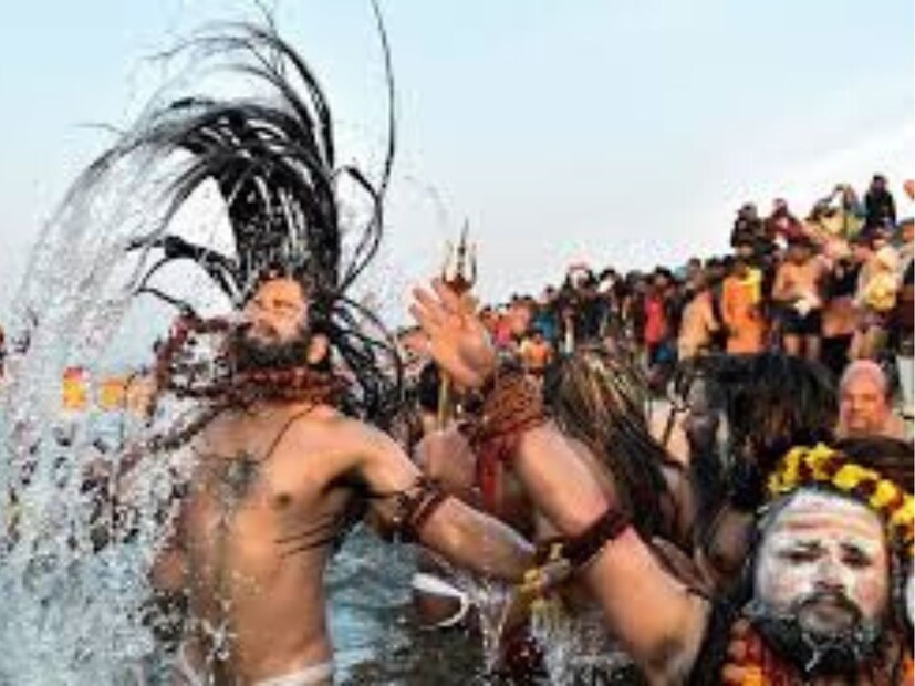 তবে এই দিনে কিছু জিনিসের দান করা উচিত নয়, যাতে কোনো ধরনের নেতিবাচক শক্তি থেকে রক্ষা পাওয়া যায় এবং শুভ ফল লাভ করা যায়।