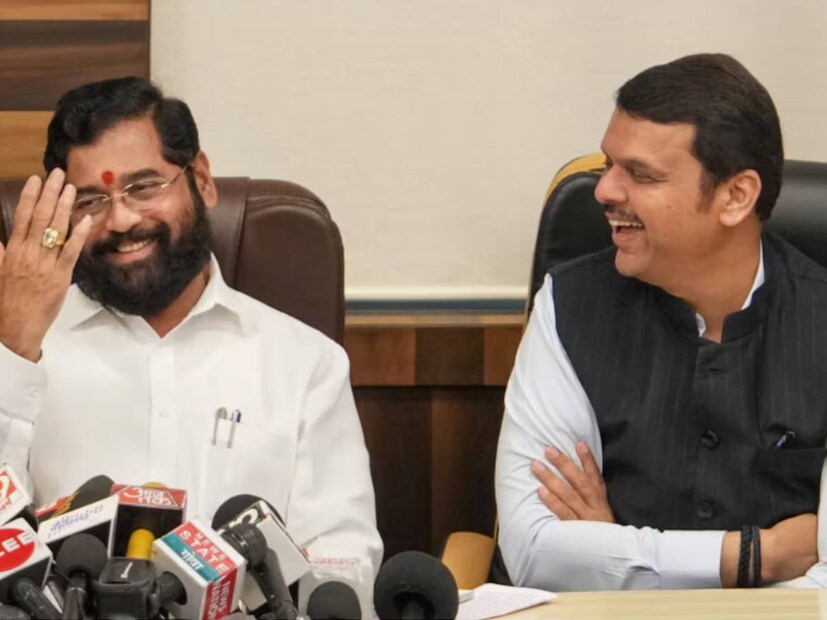 ২৮৮টি আসনে লড়াই করে ২৩৩টি আসনে জিতেছে বিজেপির নেতৃত্বাধীন মহাজুটি জোট। এর মধ্যে ৪৯টি আসনে জয় পেয়েছে কংগ্রেসের নেতৃত্বাধীন মহাবিকাশ অঘাড়ি। Image: PTI