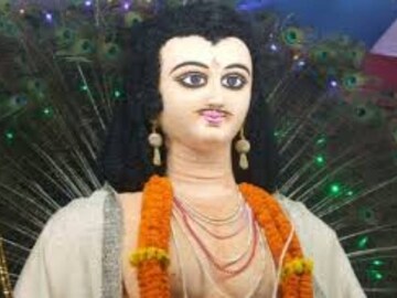 আসছে কার্তিকপুজো! ঠাকুরের প্রিয় এই লাল ফুল তাঁর পায়ে দিলেই পাবেন সেরা ফলাফল!