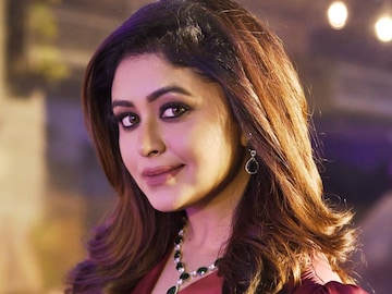 ঋতাভরীর জীবনে নতুন প্রেম! শাহরুখ-ঘনিষ্ঠের সঙ্গে সম্পর্ক, প্রেমিকটি কে জানেন ঋতাভরীর জীবনে নতুন প্রেম! শাহরুখ-ঘনিষ্ঠের সঙ্গে সম্পর্ক, প্রেমিকটি কে জানেন