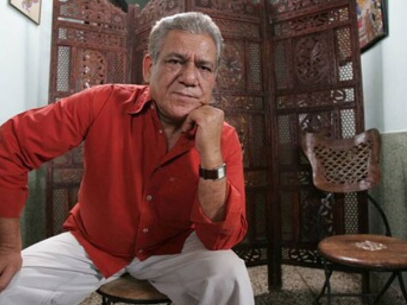 লেখিকা-পরিচালক সীমা কাপুর সম্প্রতি তাঁর আত্মজীবনী 'ইউন হি গুজারি হ্যায় আব তক'-এ নিজের জীবনের গোপন তথ্য প্রকাশ করেছেন। এই বইটিতে, সীমা কাপুর তার জীবনের সংগ্রাম ও অভিজ্ঞতার পাশাপাশি ওম পুরীর সঙ্গে তাঁর সম্পর্ক এবং তাঁর সঙ্গে কাটানো মুহূর্তগুলি লিখেছেন। 
