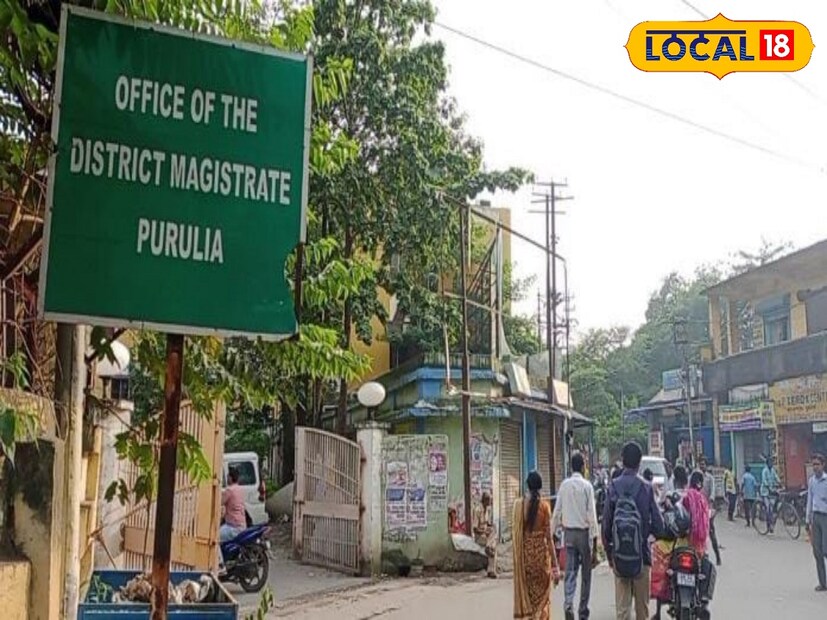 *অনগ্রসর শ্রেণী ও আদিবাসী উন্নয়ন বিভাগের কর্মী নিয়োগ হতে চলেছে জেলা পুরুলিয়ায়। জেলার প্রশাসনিক ওয়েবসাইটে ইতিমধ্যে বিজ্ঞপ্তি জারি হয়েছে এই সংক্রান্ত বিষয়ে। চুক্তির ভিত্তিতে জেলার বিভিন্ন ব্লক ও পুরসভায় নিয়োগ করা হবে অ্যাডিশনাল ইনস্পেক্টর। প্রতিবেদনঃ শর্মিষ্ঠা ব্যানার্জি। সংগৃহীত ছবি। 