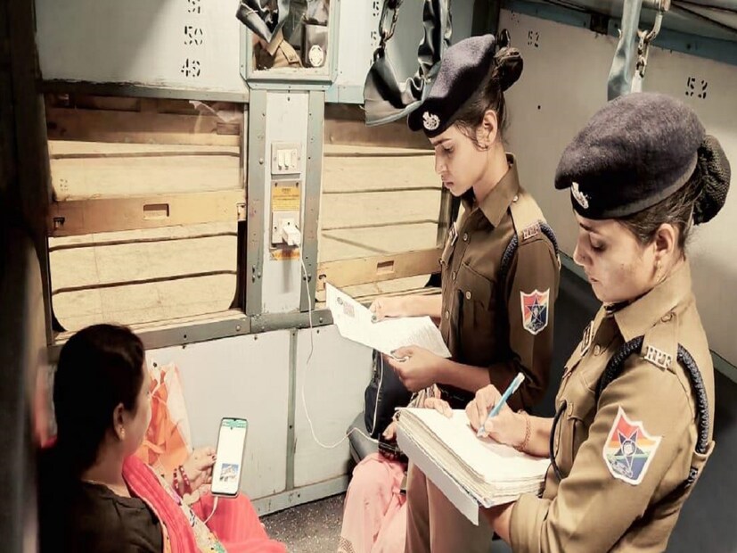 তিনি আরও বলেন, “শিশুটিকে হাসপাতালে নিয়ে যাওয়া হয় এবং ব্যাগ থেকে বিহারের একটি সিম কার্ডও উদ্ধার করা হয়। সিম কার্ডের মালিকের খোঁজ করে জানা যায় যে, শিশুটি তার এক নাবালিকা আত্মীয়ের, যে ধর্ষণের শিকার হয়ে গর্ভবতী হয়েছিল।”