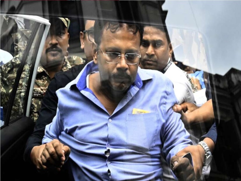 এই টাকা কাদের কাছে গেল তদন্ত করছে সিবিআই সন্দীপ ঘোষ ও তার ঘনিষ্ঠরা কত লাভবান তারই হিসেব কষছে সিবিআই৷