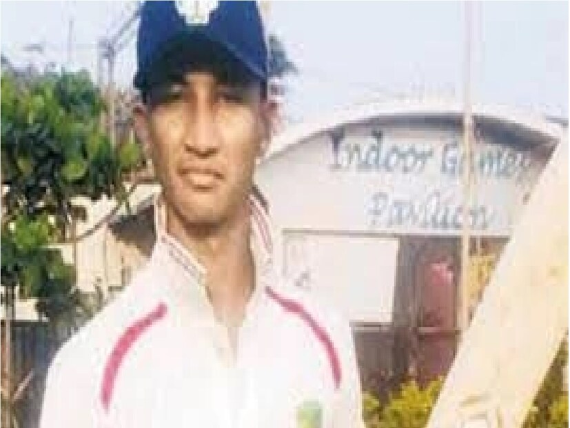 ছিলেন ছেলে, তবে এখন তিনি মেয়ে। শরীর ও মনে আমূল পরিবর্তন হয়েছে তাঁর। বোধ হয় ভারতীয় ক্রিকেটে এমন ঘটনা আগে আর ঘটেনি। তবে এই ক্রিকেটারের শারীরিক এমন পরিবর্তনের পর তাঁর আর ক্রিকেট খেলা হচ্ছে না। খেলাকে বিদায় জানাতে হয়েছে। অনয়া অবশ্য এবার ক্রিকেটে ফিরতে চাইছেন। তবে আর ছেলেদের ক্রিকেটে খেলতে পারবেন না, খেলতে চানও না তিনি। আইসিসি ও বিসিসিআই কর্তাদের কাছে তিনি মেয়েদের ক্রিকেটে খেলার অনুমতি দেওয়ার জন্য আবেদন করেছেন।