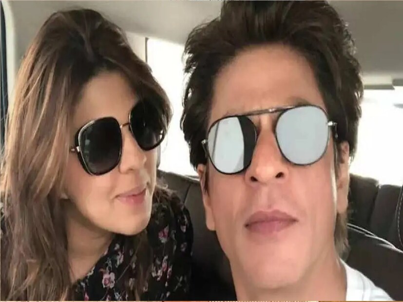 শাহরুখ খান যেখানেই যান, সর্বক্ষণ তাঁর পাশে দেখা মেলে পূজার। অভিনেতার শিডিউল ম্যানেজ করা ছাড়াও পূজার কাজ দিগন্ত বিস্তৃত। কিং খানের ব্যবসার দিকও তিনিই সামলান, যার মধ্যে আইনি জটিলতাও পড়ে।