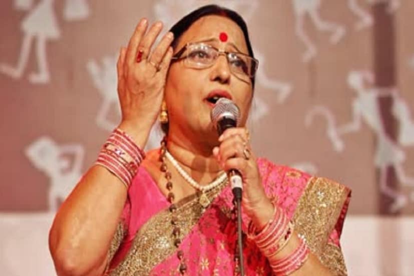আসলে ছট পুজোর সঙ্গে ওতপ্রোত ভাবে জড়িয়েছিল সারদা সিনহার নাম। কারণ এখানকার সবথেকে বড় উৎসব তাঁর কণ্ঠের গান ছাড়া একপ্রকার অসম্পূর্ণই ছিল। কারণ ছট পুজোর পবিত্র উৎসব মানেই ছিল সারদা সিনহার গলার সুমধুর গান। তবে ভক্তদের মতে, শিল্পীর প্রয়াণে তাঁদের স্মৃতি এবং বিশ্বাসের একটা অংশ যেন ফিকে হয়ে গেল। 