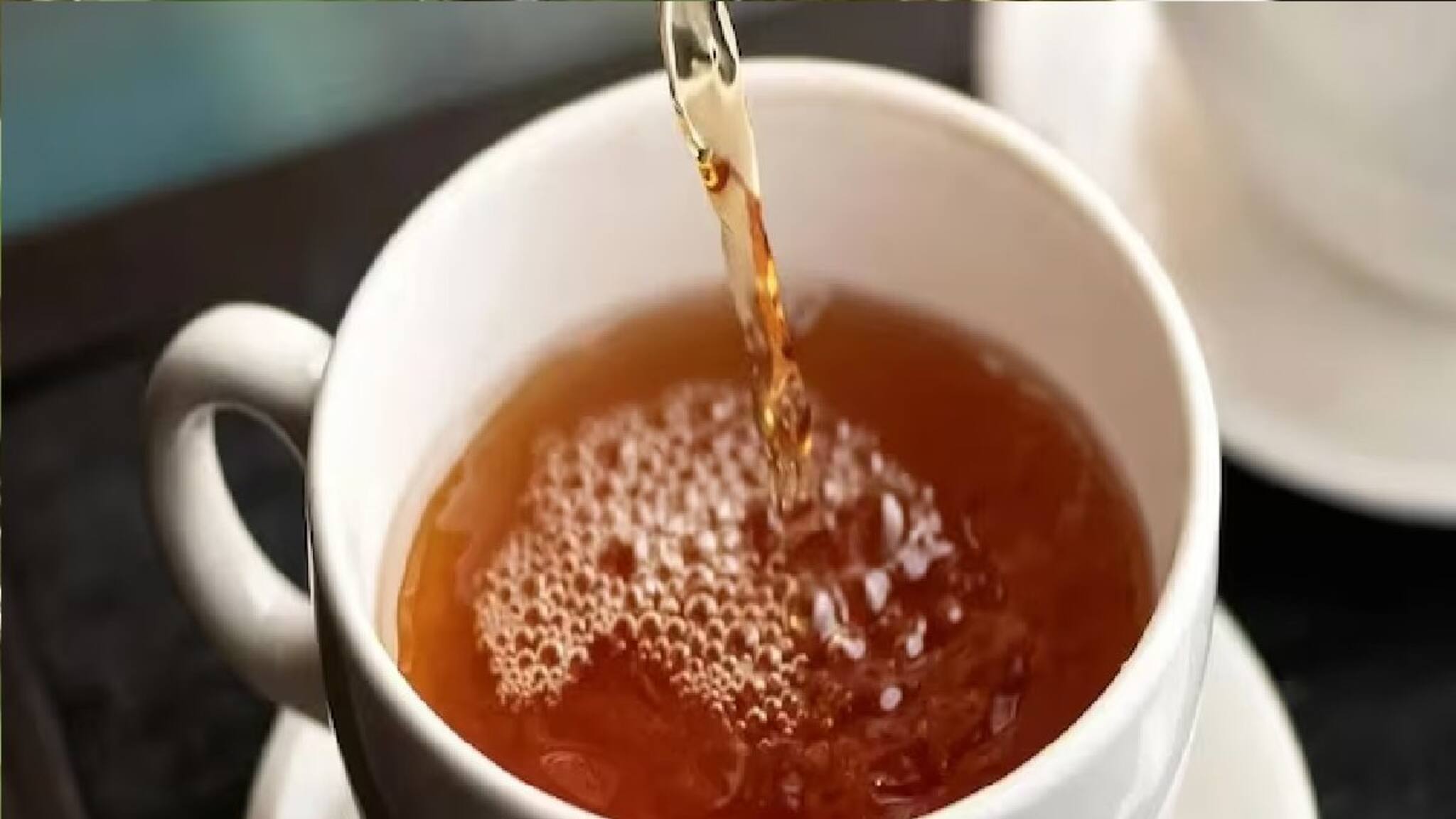 সকাল-সন্ধ্যা দু-বেলা এই চা!শরীর থেকে নিংড়ে নেবে খারাপ কোলেস্টেরল,ঝলমলে ত্বক-চুল