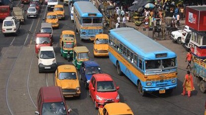 পথ দুর্ঘটনা রুখতে উপযুক্ত প্রশিক্ষণ দিতে হবে চালকদের (File Photo) পথ দুর্ঘটনা রুখতে উপযুক্ত প্রশিক্ষণ দিতে হবে চালকদের (File Photo)