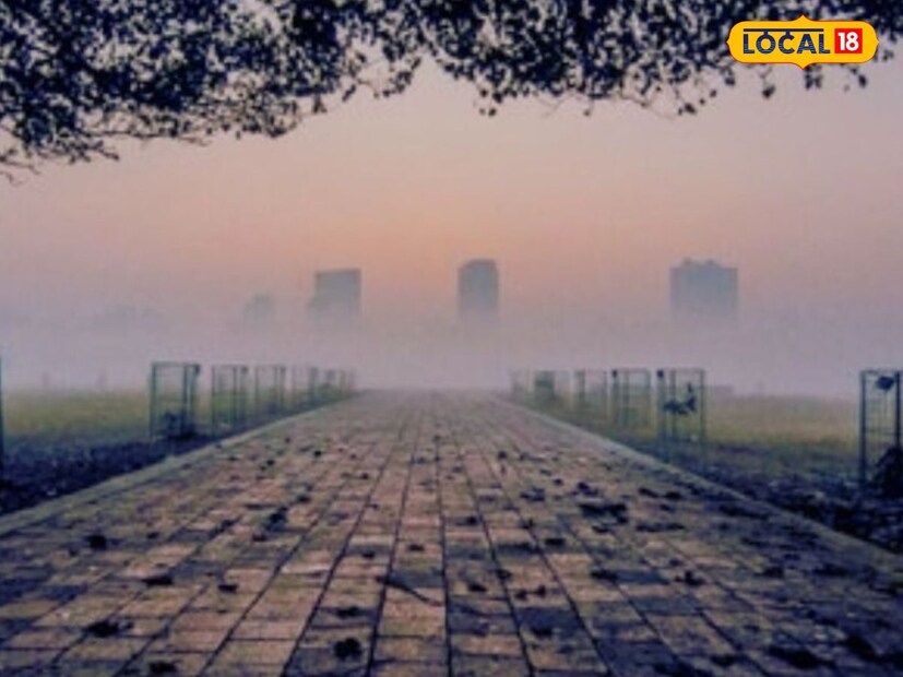 হালকা থেকে মাঝারি বৃষ্টির পূর্বাভাস রয়েছে। বজ্রবিদ্যুত সহ বৃষ্টির সম্ভাবনা রয়েছে আগামী ৩-৪ দিনে এমনটাই পূর্বাভাস মিলেছে আবহাওয়া দফতর সূত্রে। চলতি সপ্তাহের শুক্রবার থেকেই তাপমাত্রা স্বাভাবিক বা তার নিচে নামতে পারে। আবহাওয়া দফতর জানিয়েছে, আর তিনদিন পরই পারদ নামবে রাজ্যে। জেলা পুরুলিয়াতে তাপমাত্রার পরিবর্তন হবে খুব শীঘ্রই।