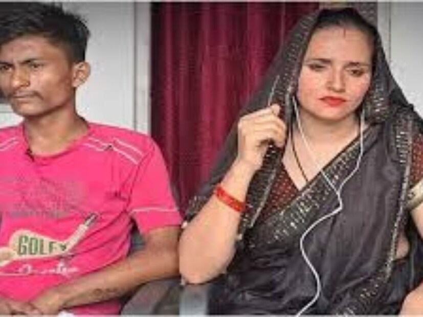 শোনা গিয়েছে, ইউটিউব থেকে প্রথম আয় করার পর, সচিন মিনা, সীমার স্বামী, তার জন্য দামী উপহার কিনেছিলেন। সচিন এবং সীমা একবার একটি সাক্ষাৎকারে বলেছিলেন যে তাদের ইউটিউব আয় বেশ ভাল। তাই তাদের জীবন চালাতে চাকরি করার প্রয়োজন হয় না। 