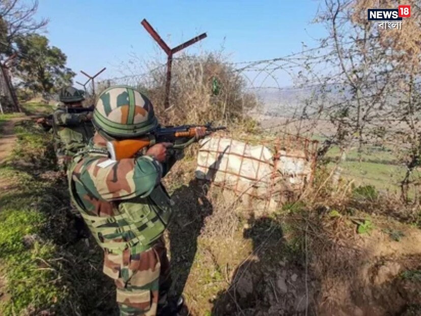 ১৯৪৭ সালে স্বাধীনতার পর পাকিস্তানি সেনা এবং পাঠানরা কাশ্মীরের বিভিন্ন অংশে আক্রমণ শুরু করে। পাল্টা প্রতিরোধ করে ভারতীয় সেনা। কারগিল সেক্টরে পাকিস্তানি সেনাকে পিছু হঠতে বাধ্য করে। পাঠিয়ে দেওয়া হয় শ্রীনগর-লেহ হাইওয়ের ওপারে। ১৯৬৫ সালে পাকিস্তান ফের আক্রমণ করে। সেবারও পরাজিত হয়। এরপর থেকে ১৯৭১ পর্যন্ত পরিস্থিতি স্থিতিশীল ছিল।