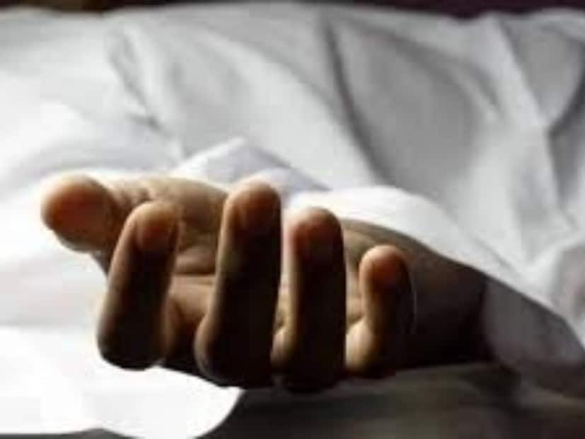গাড়িটি ব্রিসবেন রোড, ইলফোর্ডে পার্ক করা ছিল এবং পুলিশ বিশ্বাস করে যে, লাম্বা এরপর দেশ ছেড়ে পালিয়ে যান।
