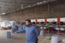 ১৫০ প্যাকেট রসুন এবং ১৫০ প্যাকেট আটা! ট্রাক নিয়ে এসে 'বিরাট' ডাকাতি দুষ্কৃতিদের